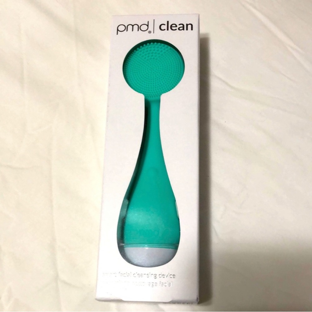 PMD Beauty - Brand New Silicone Smart Facial Cleansing Brush